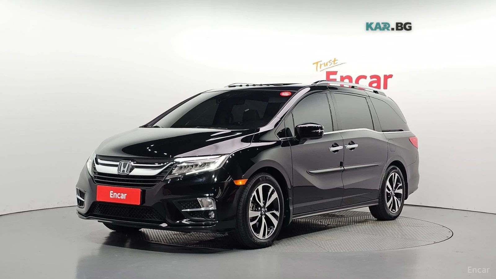 Honda Odyssey * * Distronic* * Camera* * Keyless* * Lane assist*