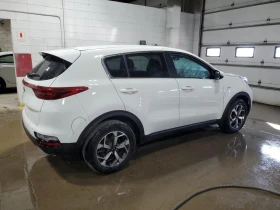 Kia Sportage LX| СЕРВИЗНА ИСТОРИЯ| КОЗМЕТИЧНИ ЗАБЕЛЕЖКИ, снимка 3