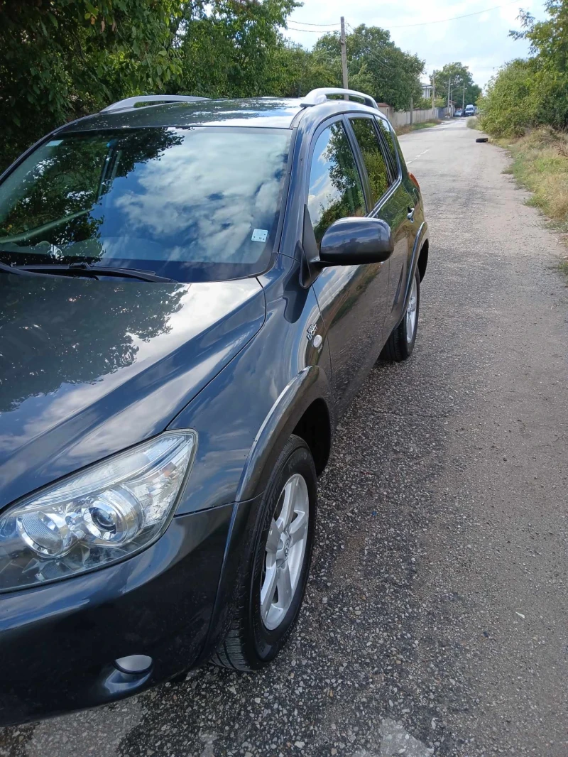 Toyota Rav4 2.2 D-CAT Keyless, снимка 2 - Автомобили и джипове - 47345425