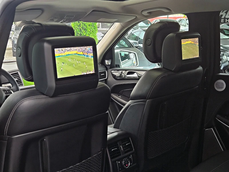 Mercedes-Benz GL 350 AMG/TVx3/DISTR/МАСАЖ/ВАКУУМ/B&O/ОБДУХ/360САМ/LIZIN, снимка 11 - Автомобили и джипове - 51687164
