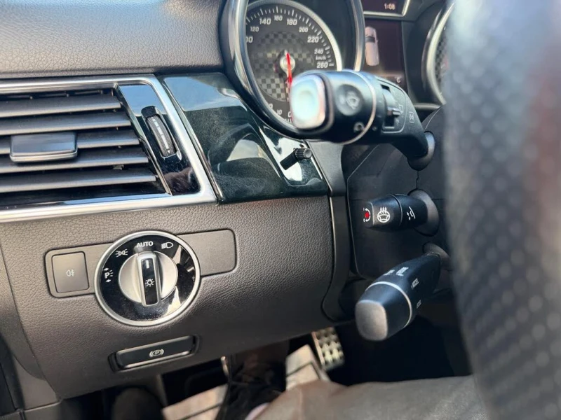Mercedes-Benz GLE 43 AMG TWINTURBO* 9G* NIGHT PACK* HARMAN* KEYLESS* PANORA, снимка 12 - Автомобили и джипове - 52501634