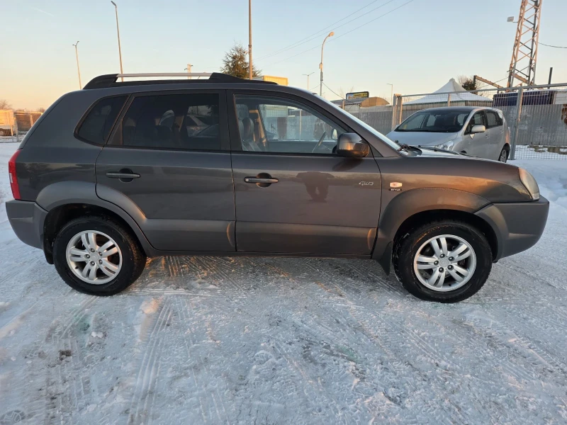 Hyundai Tucson 2.0crdi 4x4 140k.c 137000km., снимка 4 - Автомобили и джипове - 53167721