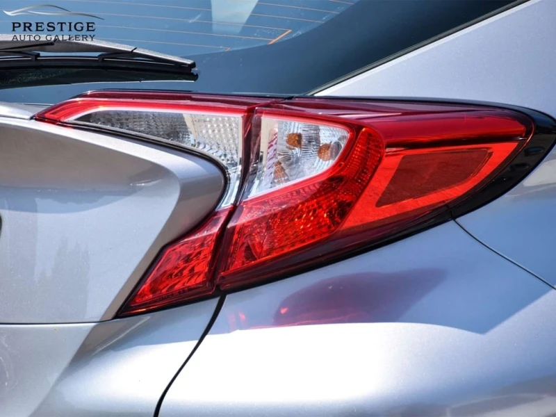 Toyota C-HR * XLE/XLE Premium * CARFAX * ЦЕНА ДО БГ, снимка 8 - Автомобили и джипове - 53213223