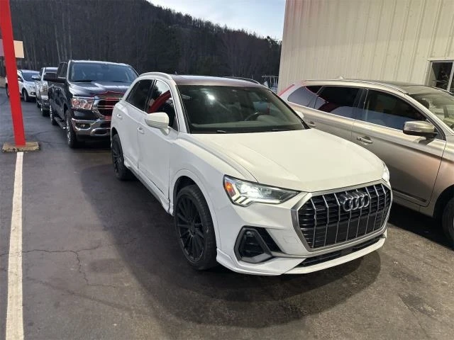 Audi Q3 45 TFSI* S-Line* Quattro* Matrix* Virtual* Пано* , снимка 1 - Автомобили и джипове - 49480316