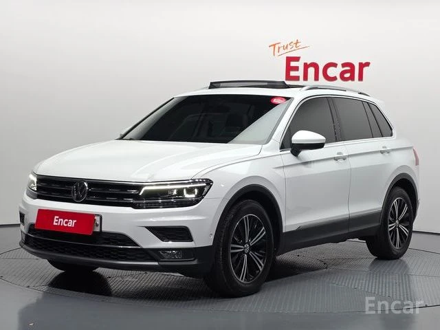 VW Tiguan ПОДГРЕВИ * ПАНО * KEYLESS * АВТОКРЕДИТ 