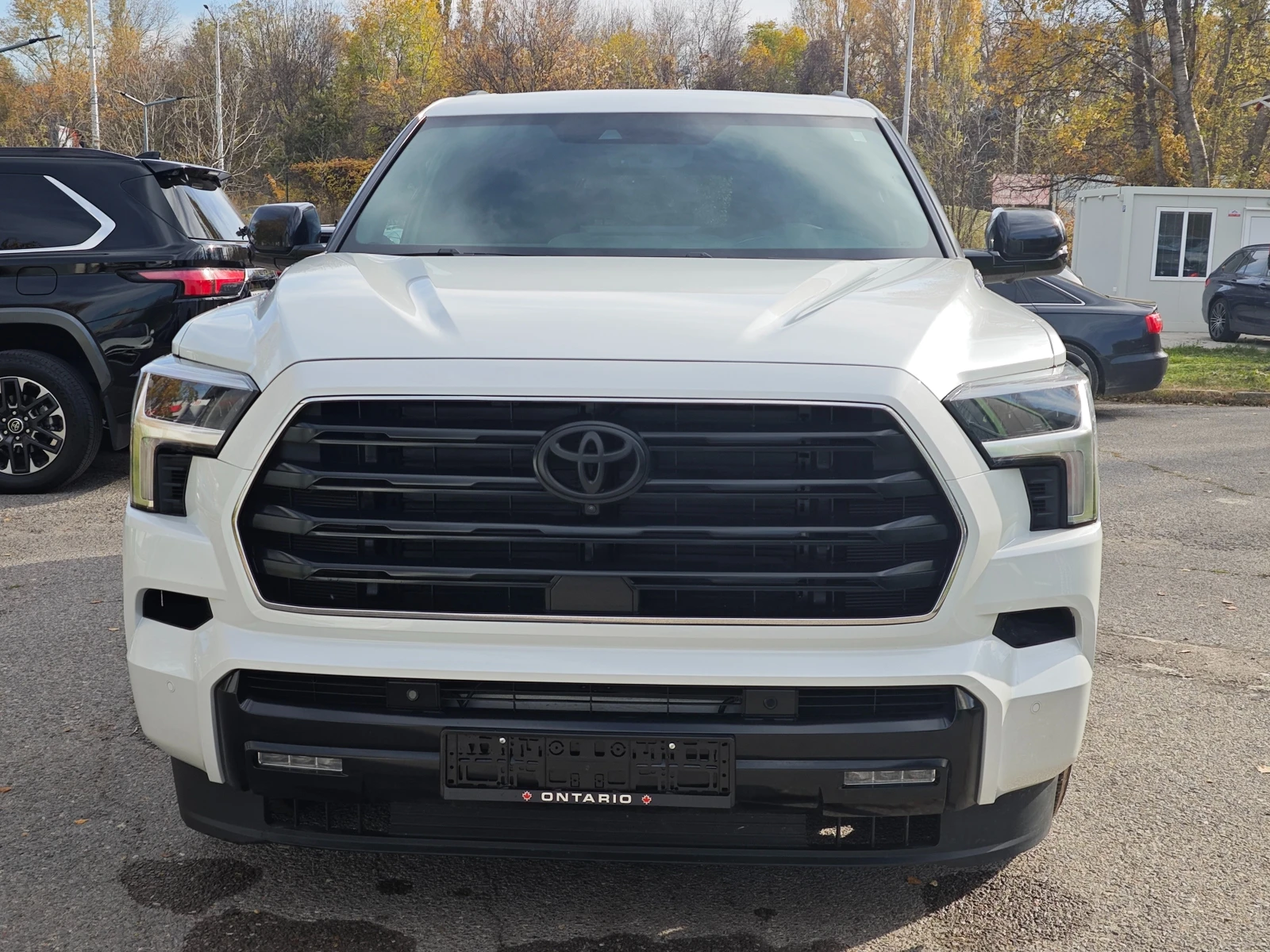 Toyota Sequoia 4WD i-FORCE MAX Limited, снимка 1