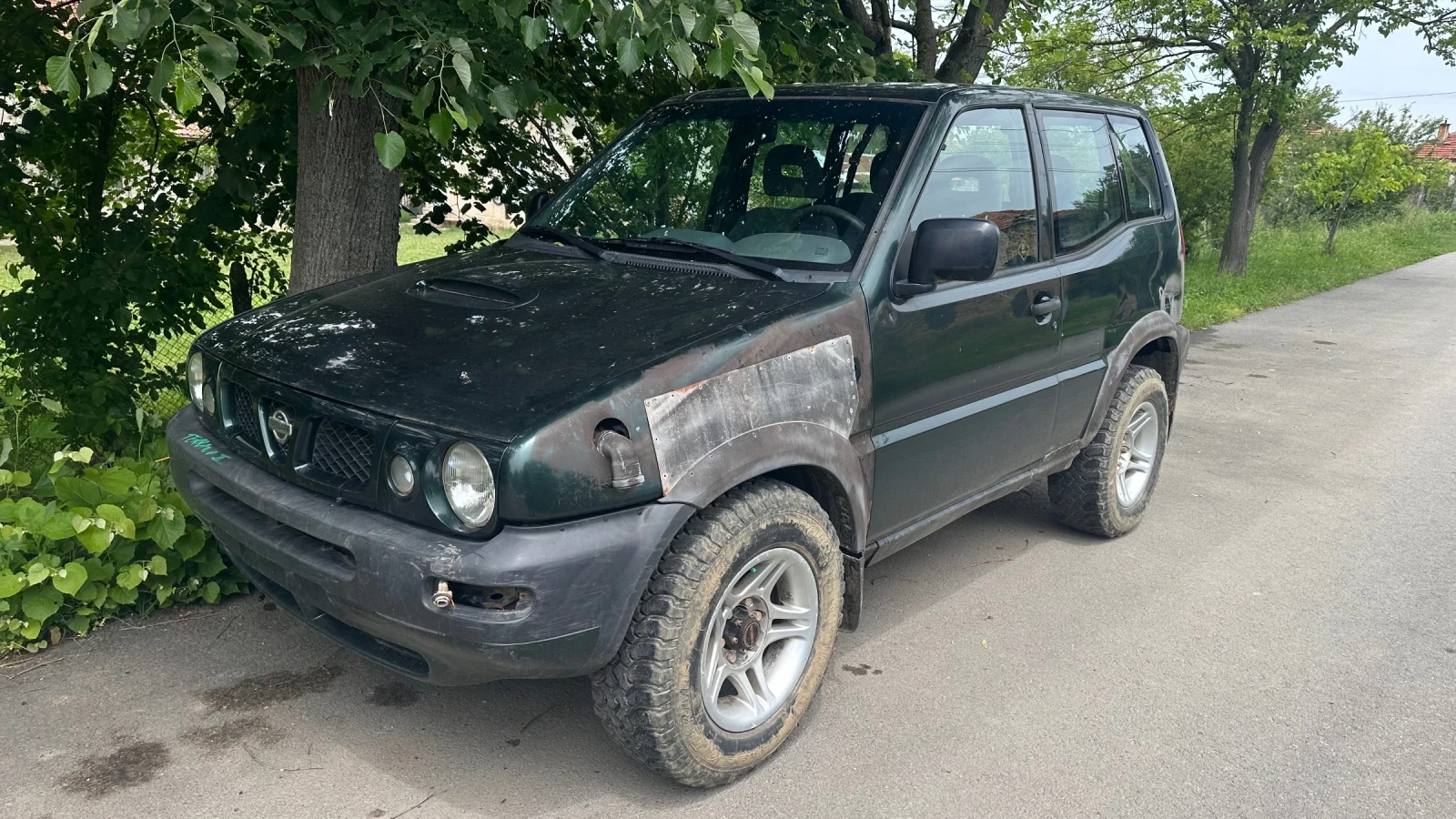 Nissan Terrano 2.4i - изображение 3