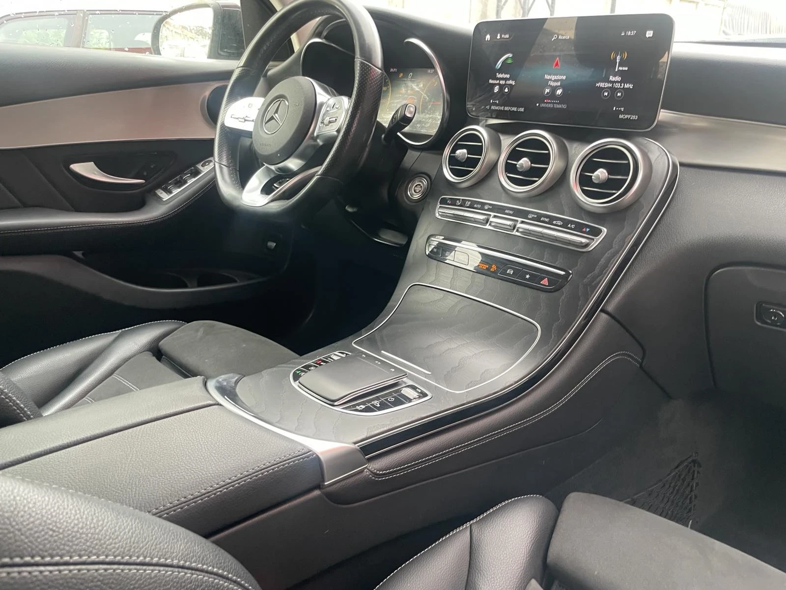 Mercedes-Benz GLC 300 cdi AMG Sport - изображение 8