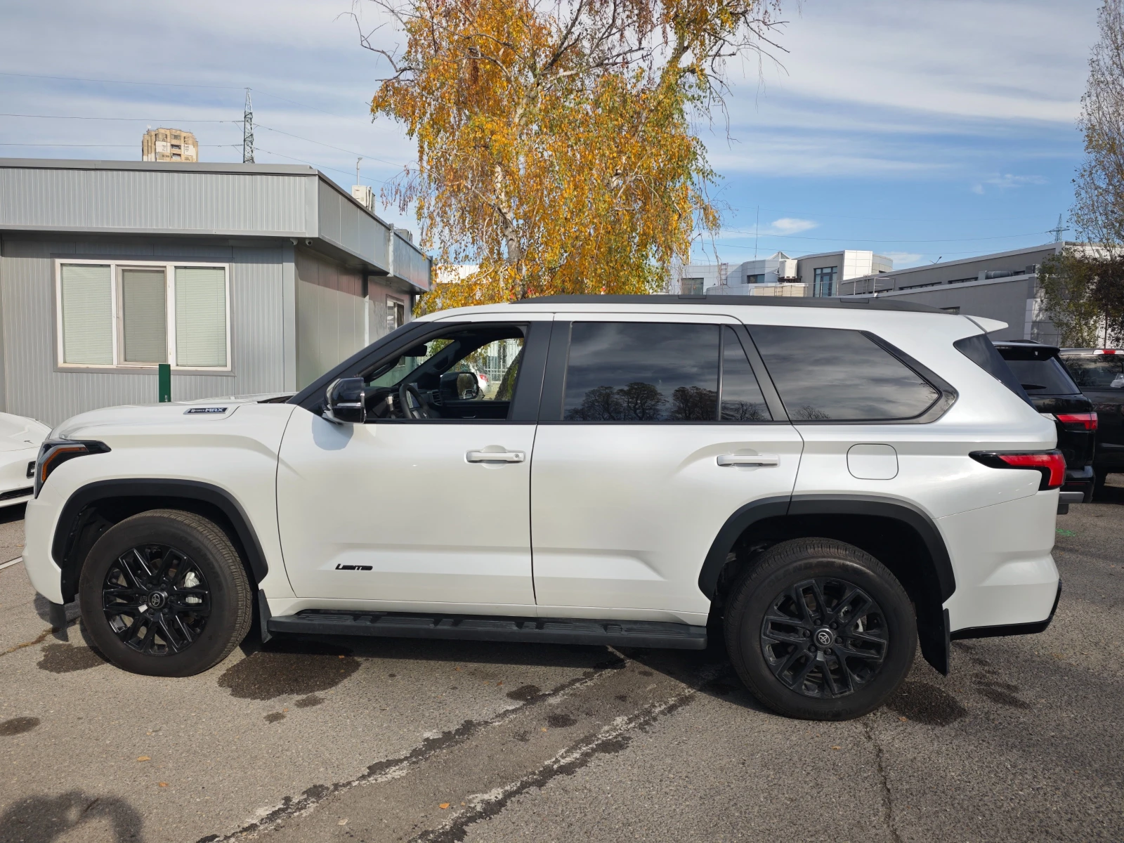 Toyota Sequoia 4WD i-FORCE MAX Limited | Mobile.bg � ����������� 5