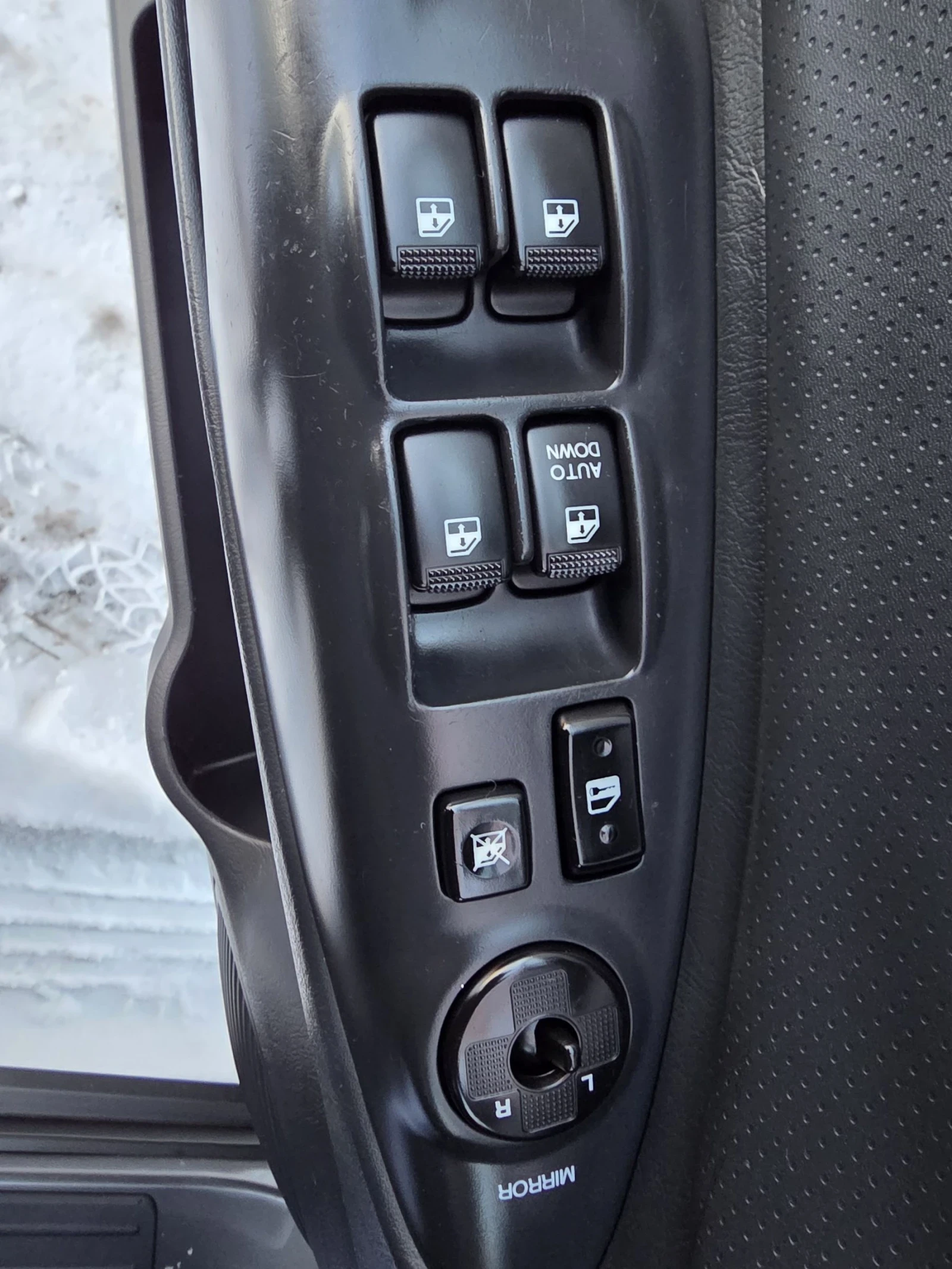 Hyundai Tucson 2.0crdi 4x4 140k.c 137000km. | Mobile.bg � ����������� 13