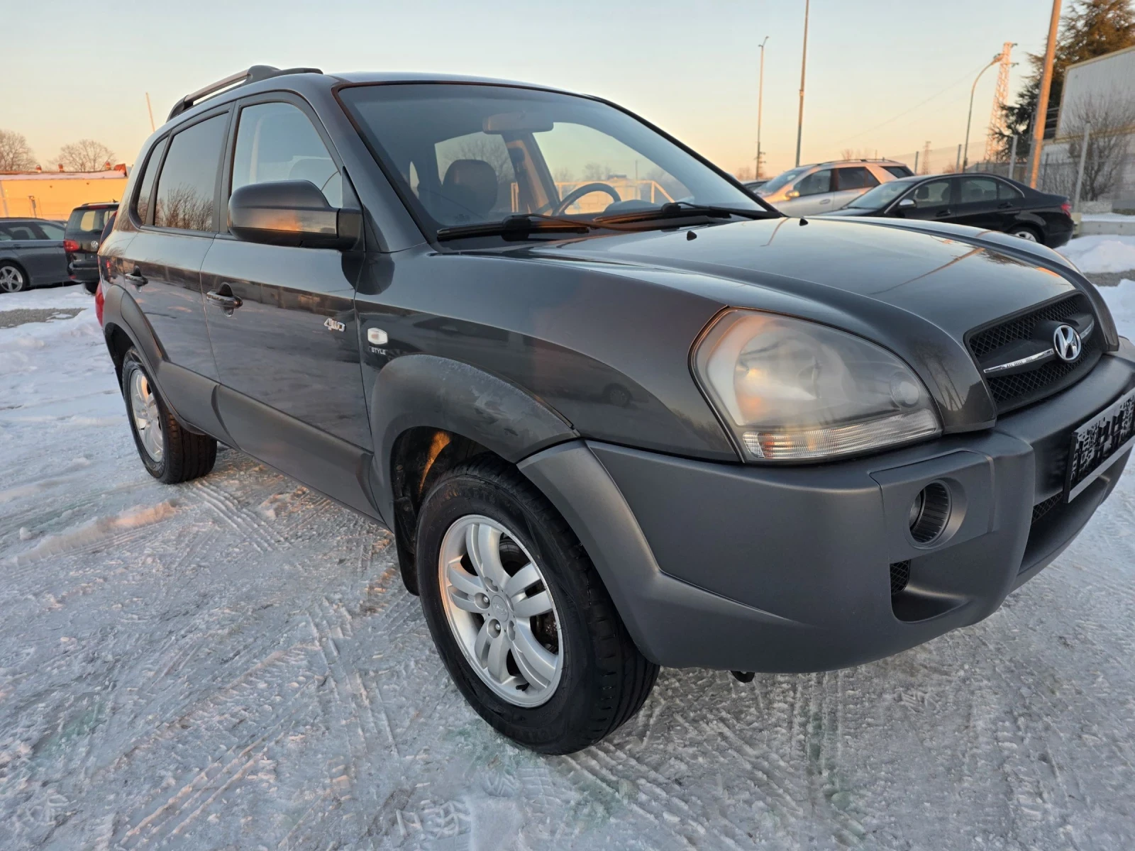 Hyundai Tucson 2.0crdi 4x4 140k.c 137000km. - изображение 3