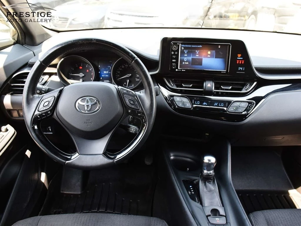 Toyota C-HR * XLE/XLE Premium * CARFAX * ���� �� �� | Mobile.bg � ����������� 14