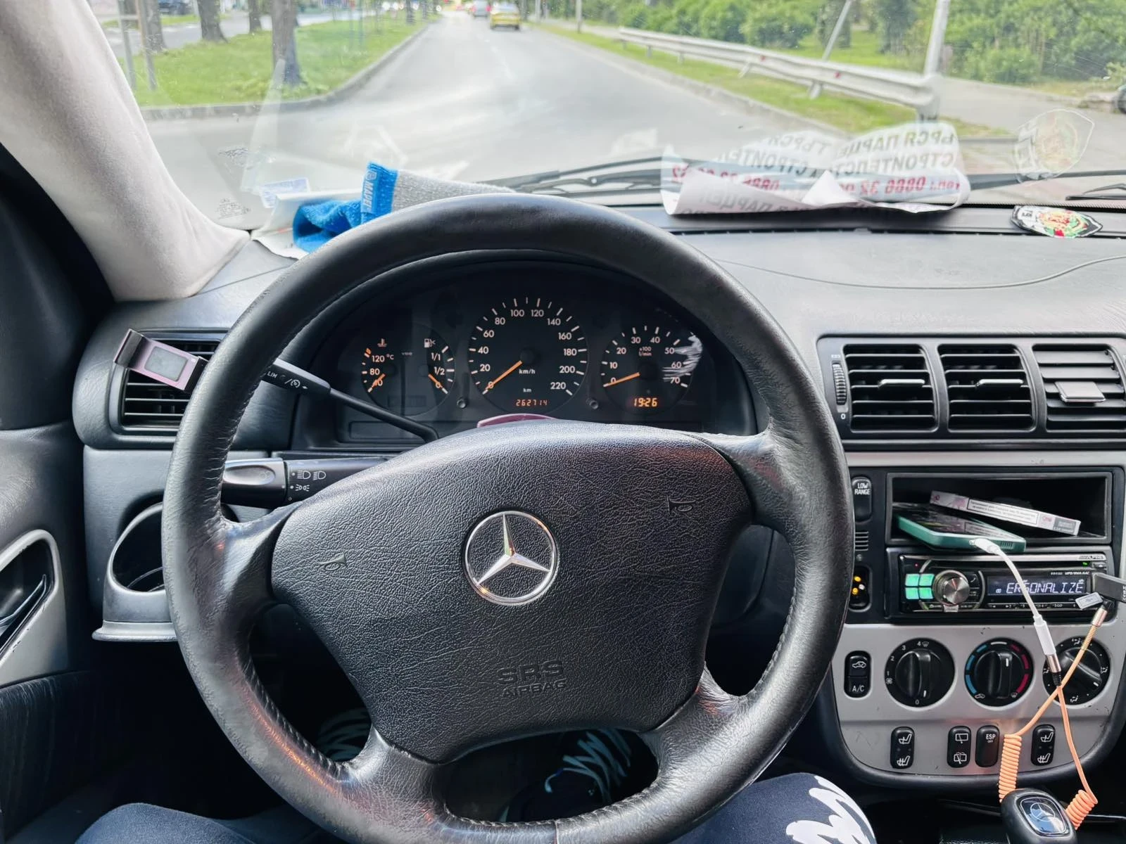 Mercedes-Benz ML 320, снимка 13 - Автомобили и джипове - 54351986