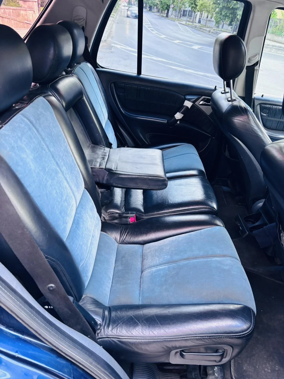 Mercedes-Benz ML 320, снимка 7 - Автомобили и джипове - 54351986