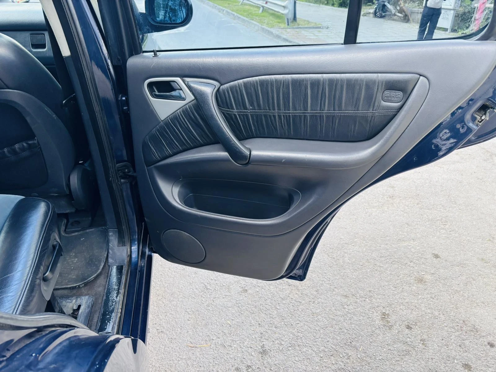 Mercedes-Benz ML 320, снимка 9 - Автомобили и джипове - 54351986