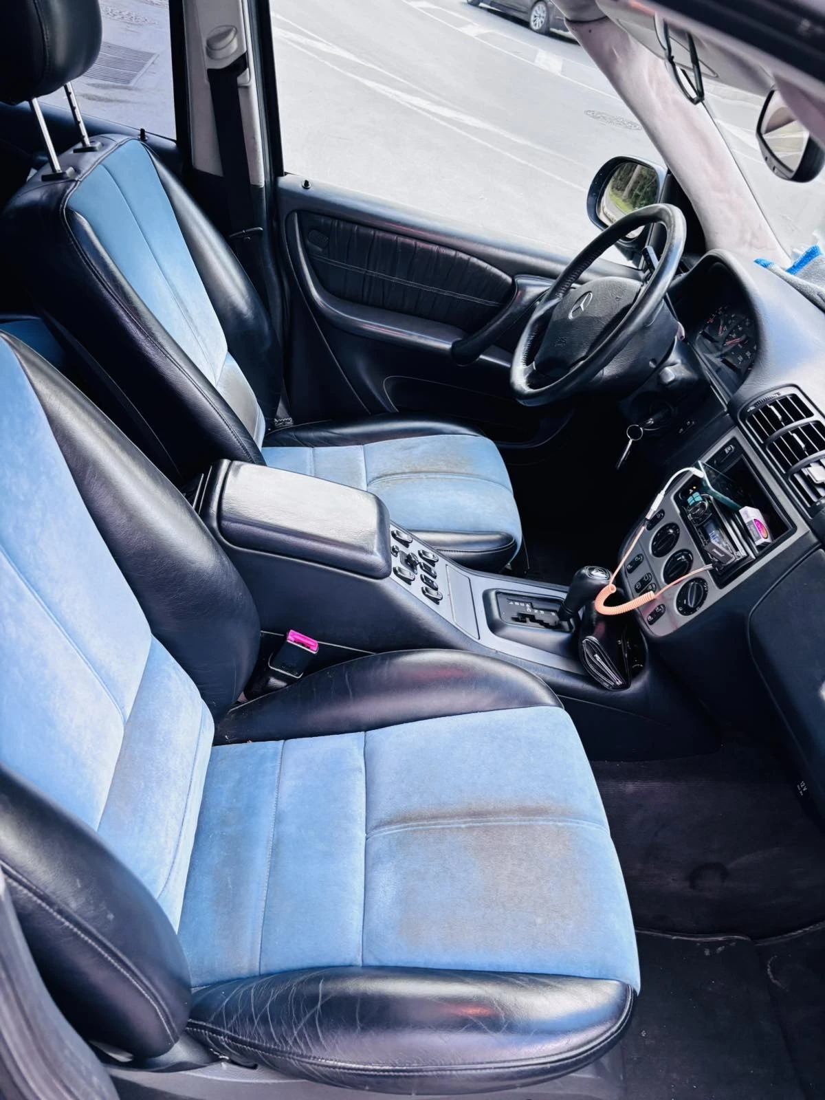 Mercedes-Benz ML 320, снимка 6 - Автомобили и джипове - 54351986