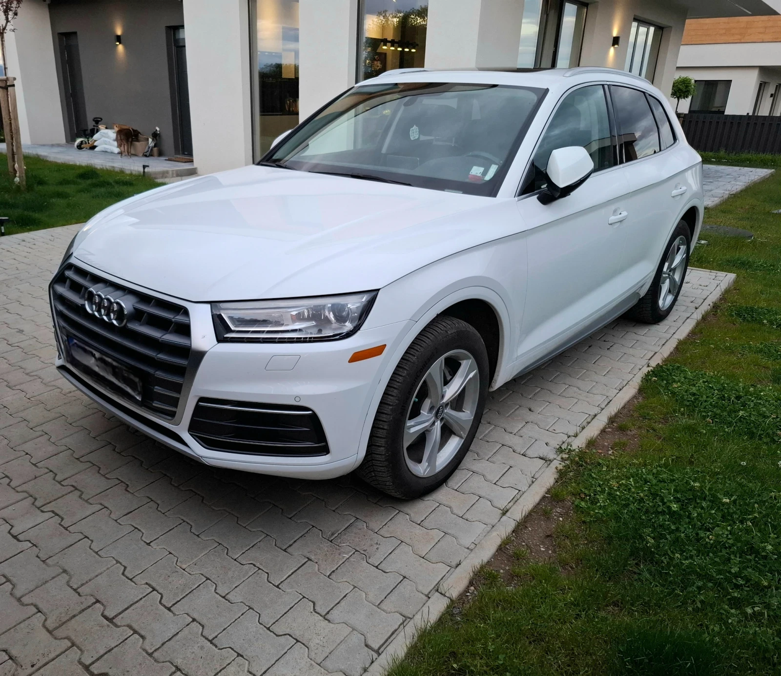 Audi Q5 Premium Plus/Progressiv, снимка 2 - Автомобили и джипове - 54647436