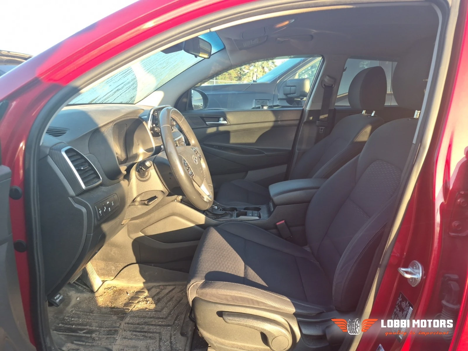 Hyundai Tucson, снимка 5 - Автомобили и джипове - 56068354
