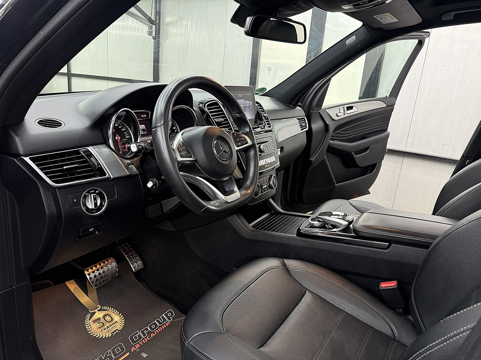 Mercedes-Benz GLE 350 PANORAMA/AMG-line/360-k/GERMANY/СОБСТВЕН ЛИЗИНГ, снимка 13 - Автомобили и джипове - 56164400
