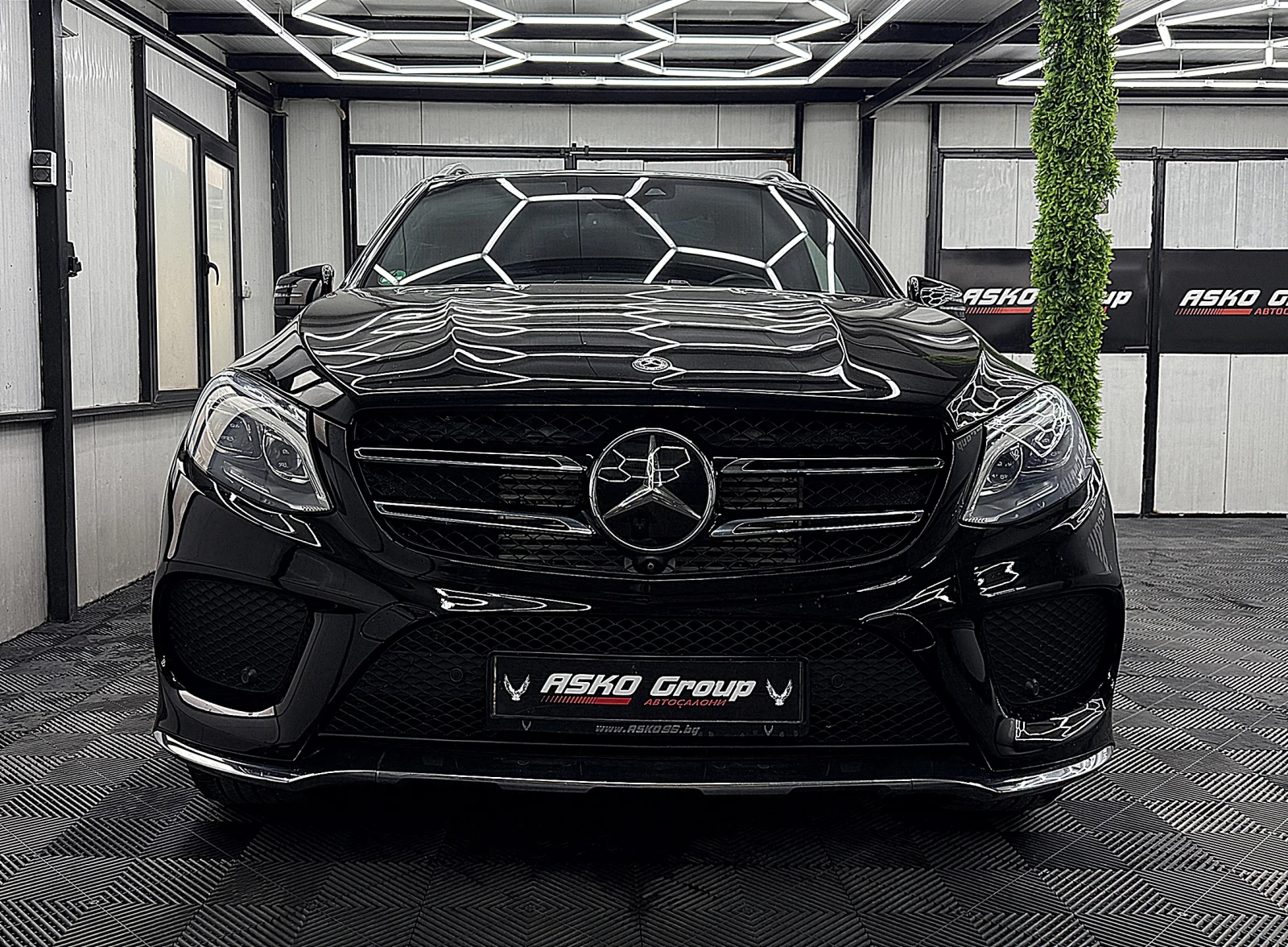 Mercedes-Benz GLE 350 PANORAMA/AMG-line/360-k/GERMANY/СОБСТВЕН ЛИЗИНГ, снимка 2 - Автомобили и джипове - 56164400