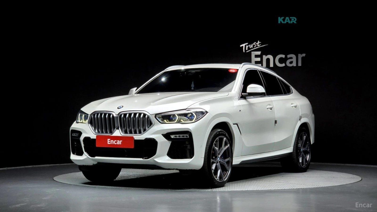 BMW X6 M40i* 360 КАМЕРА* ОБДУХВАНЕ* ПОДГРЕВ* ДИСТРОНИК* 