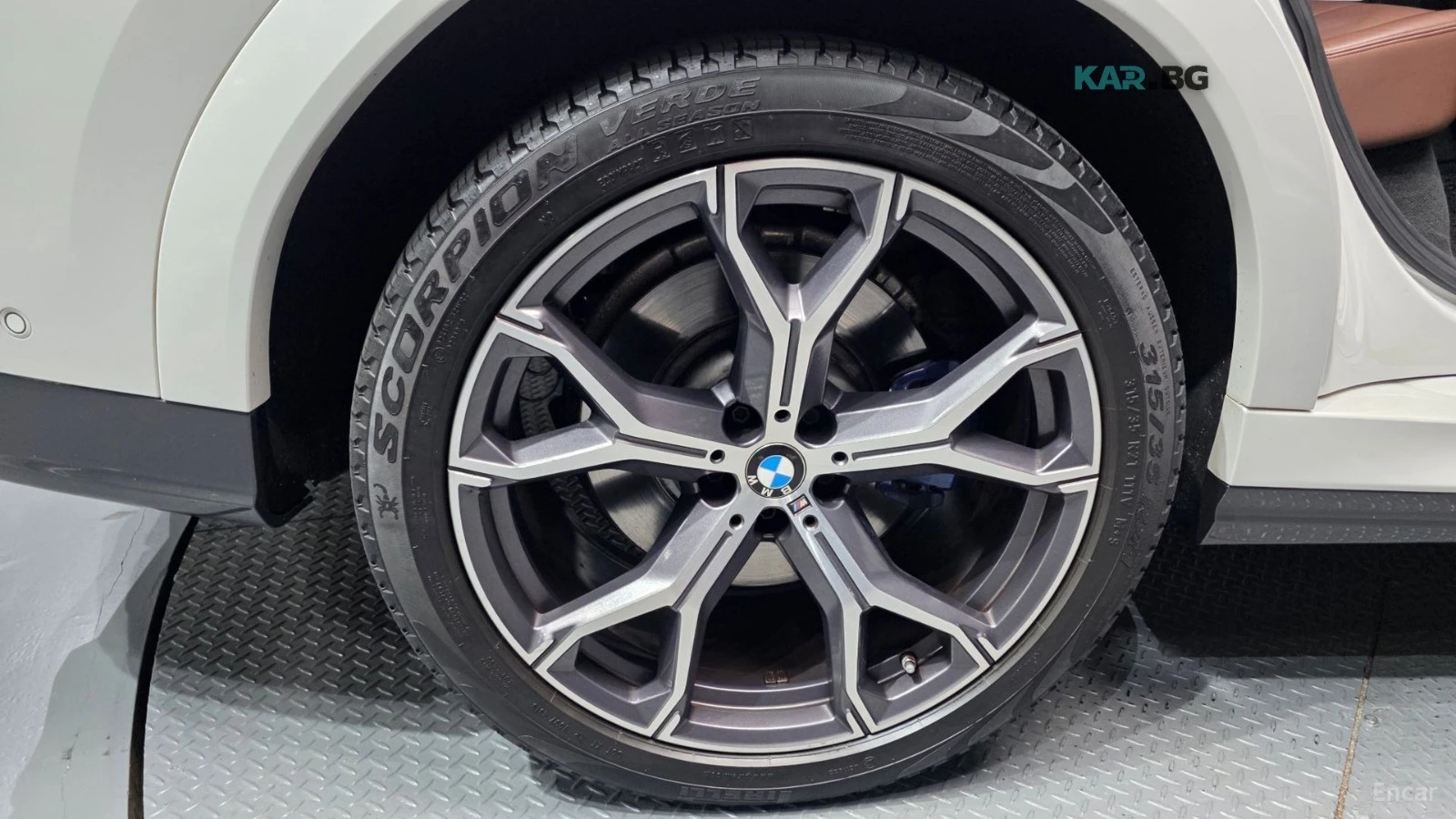 BMW X6 M40i* 360 КАМЕРА* ОБДУХВАНЕ* ПОДГРЕВ* ДИСТРОНИК* , снимка 5 - Автомобили и джипове - 56169758