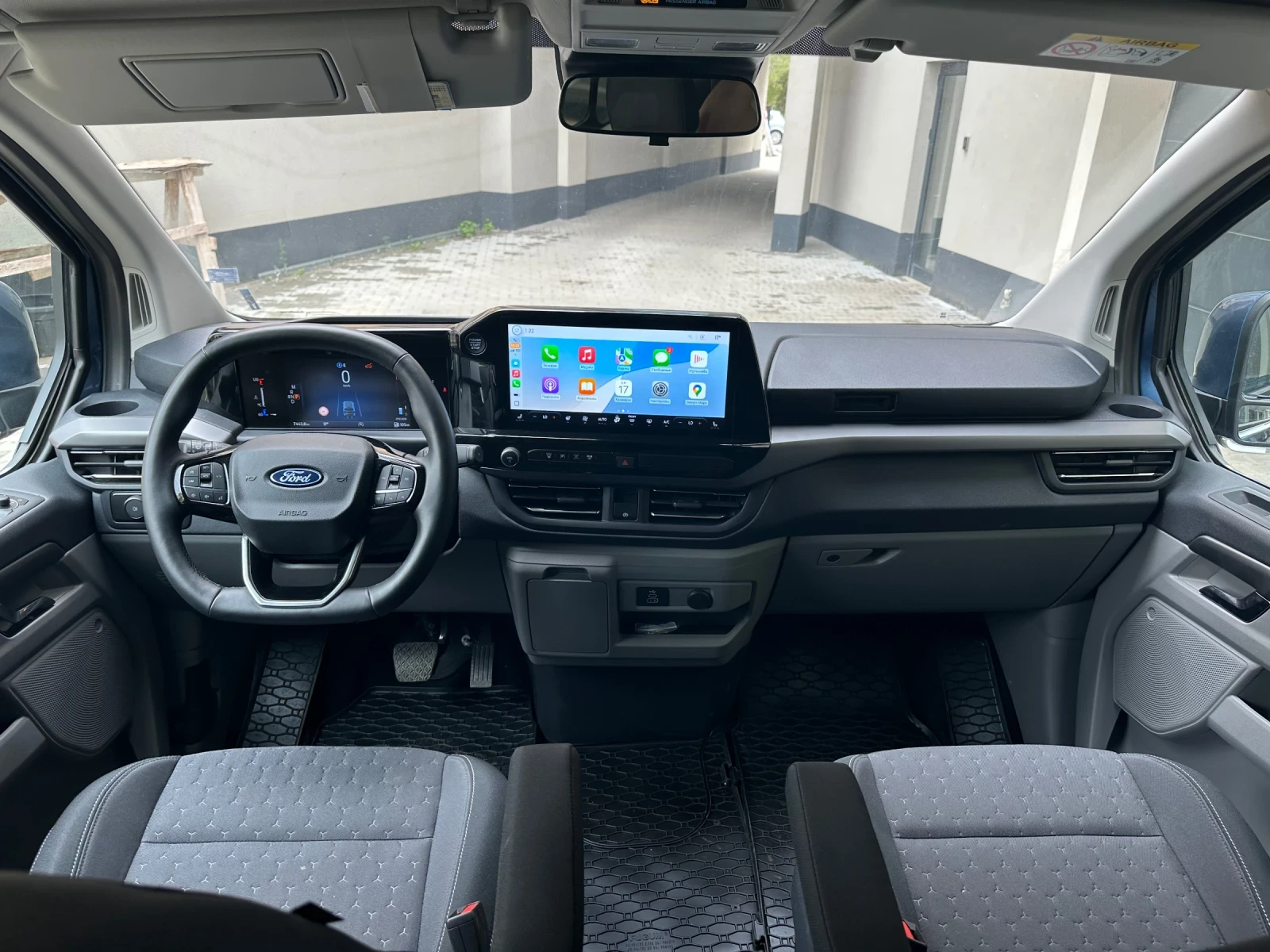 Ford Tourneo CUSTOM 7+ 1 - изображение 7