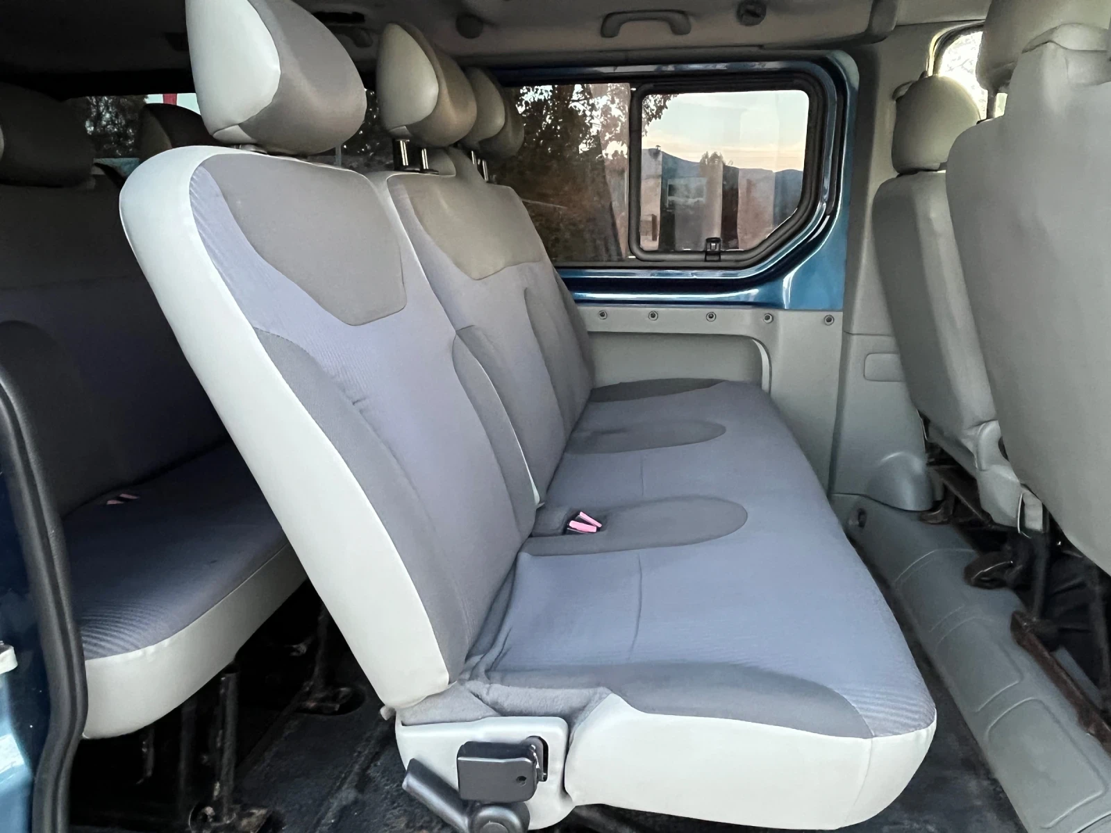 Opel Vivaro MAXI-2.5TDI-146-KLIMA-9m-ITALIA - изображение 7