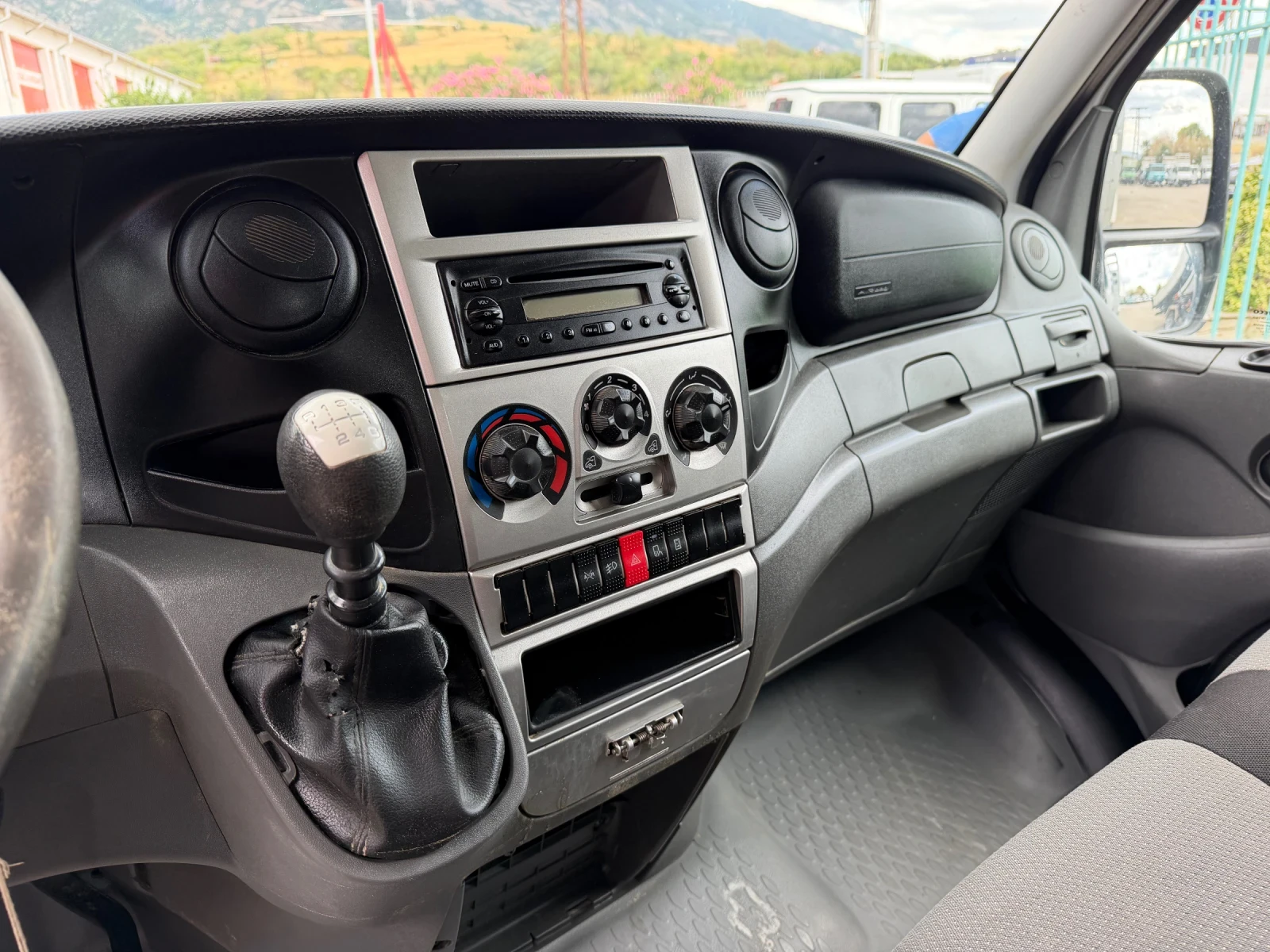Iveco Daily 3.0HPI* 35C17* 7места* 2.90 метра каросерия , снимка 5 - Бусове и автобуси - 55633742