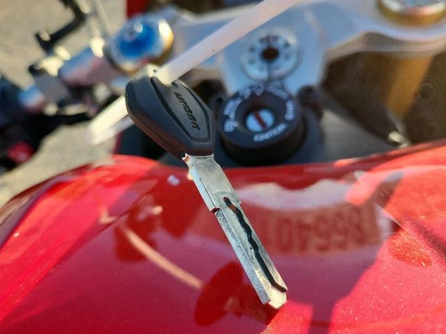 Ducati Panigale V2 - изображение 8