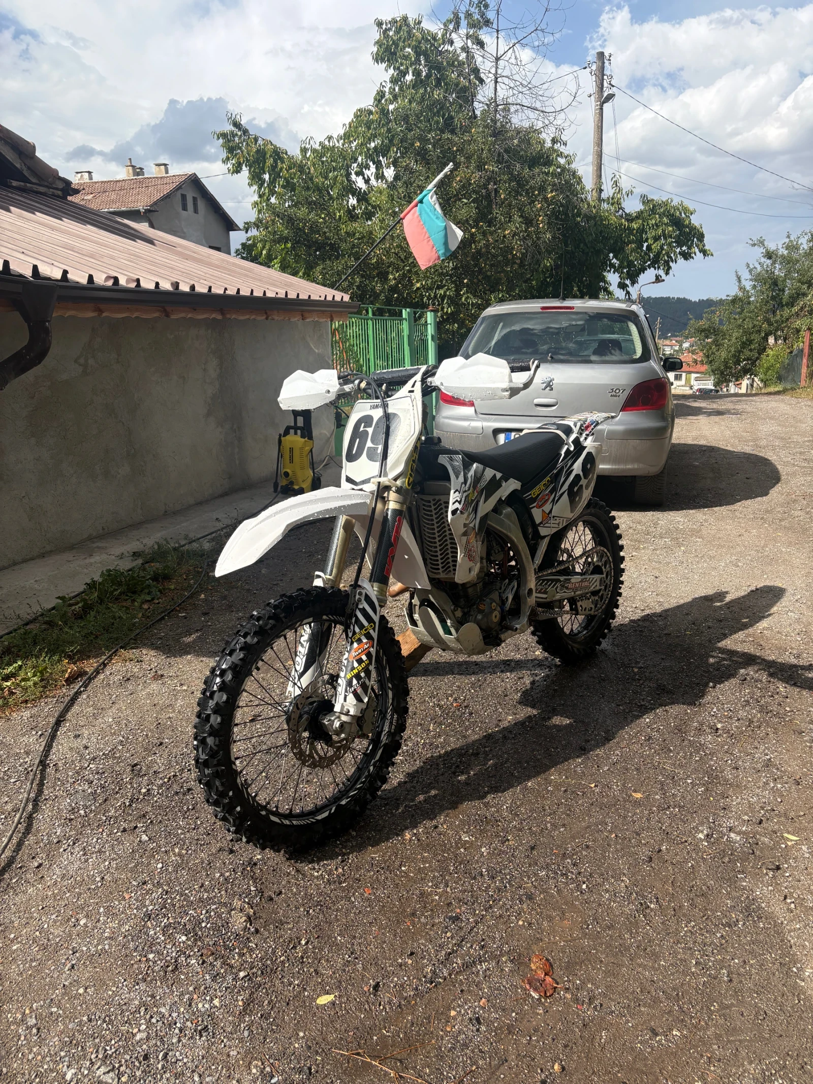 Yamaha Yzf