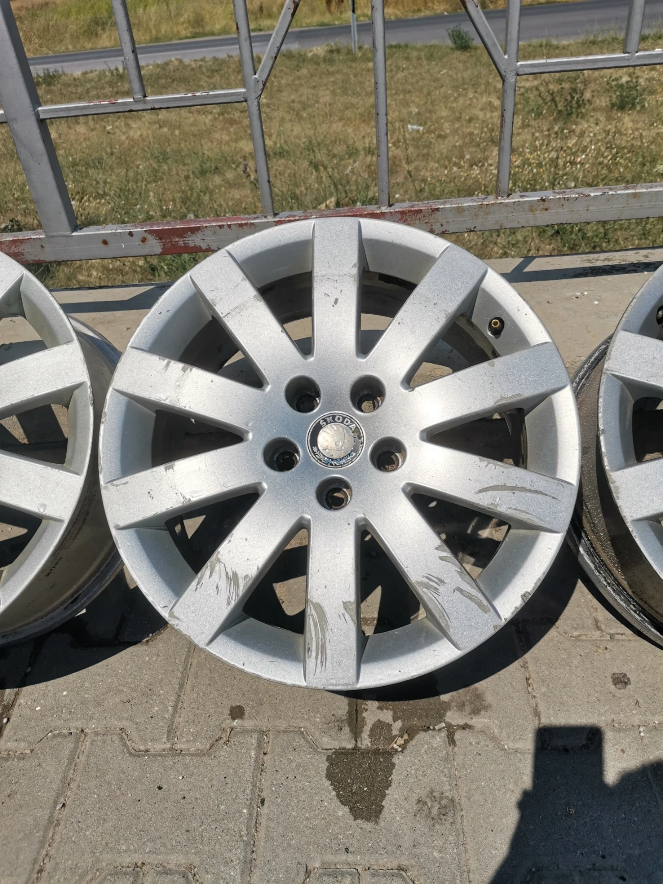 Джанти за Skoda Superb, снимка 4 - Гуми и джанти - 55595097