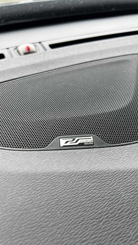 Volvo V60 2.4 D6 AWD Plug-In Hybrid Ultimate, снимка 13