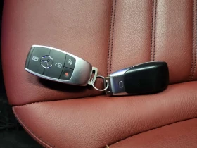 Mercedes-Benz C 300  CARFAX / ЦЕНА ДО БЪЛГАРИЯ / ДИСТРОНИК / 360КАМЕРИ, снимка 9