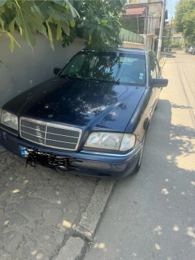     Mercedes-Benz C 250  