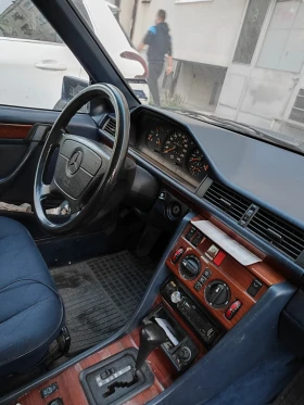 Mercedes-Benz E 220 - 950 € / 1858.04 лв. - 76294422 3