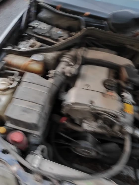 Mercedes-Benz E 220 - 950 € / 1858.04 лв. - 76294422 6