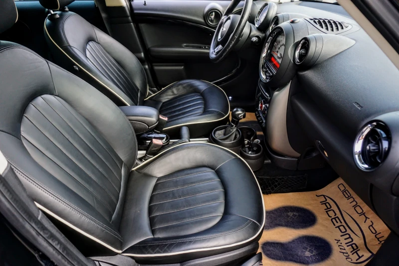 Mini Countryman 2.0D S-optic, снимка 12 - Автомобили и джипове - 34427334