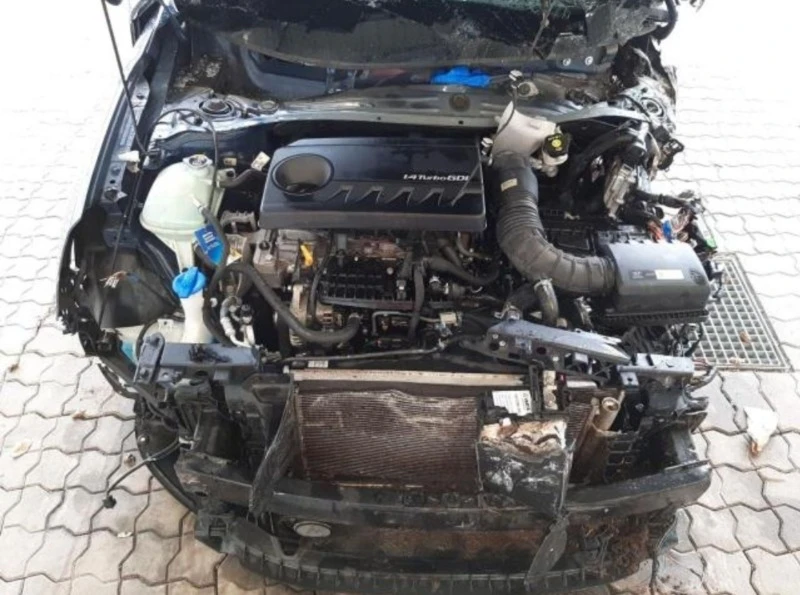 Hyundai I30 1.4i turbo Fastback, снимка 2 - Автомобили и джипове - 44682664