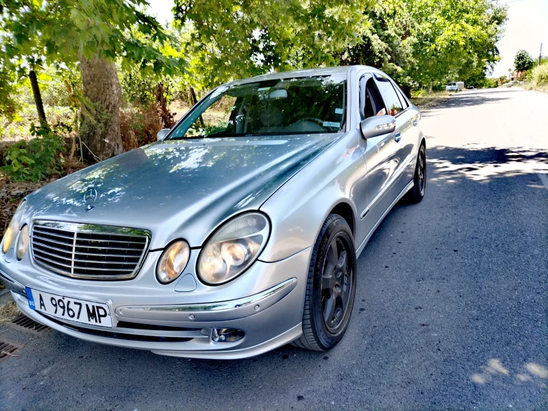 Mercedes-Benz E 270, снимка 3 - Автомобили и джипове - 48707343