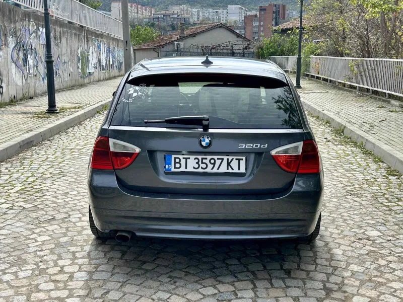 BMW 320, снимка 6 - Автомобили и джипове - 52428301