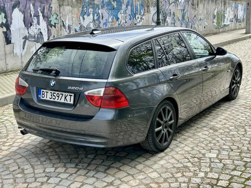 BMW 320, снимка 5 - Автомобили и джипове - 52428301
