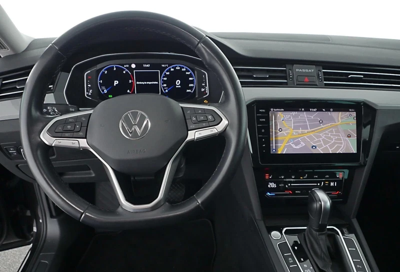 VW Passat VARIANT/2.0TDI/200HP/BUSINESS/DSG/NAVI/CAM/288v, снимка 7 - Автомобили и джипове - 50010149