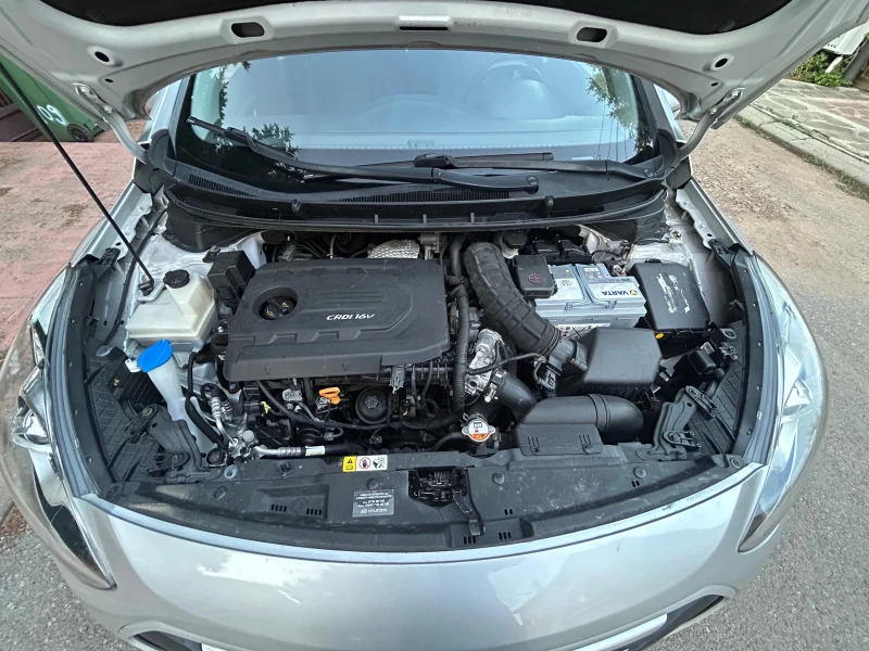 Hyundai I30 1, 6CRDI 110К, снимка 14 - Автомобили и джипове - 51525754
