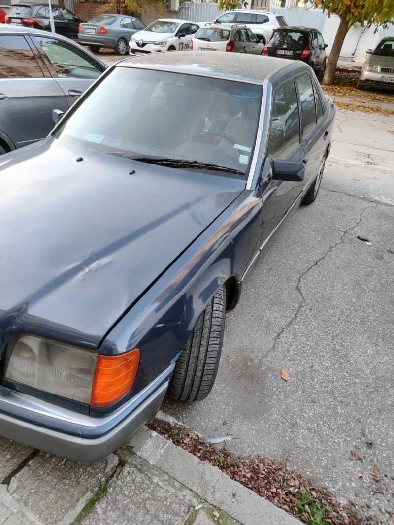 Mercedes-Benz E 220, снимка 10 - Автомобили и джипове - 53447438