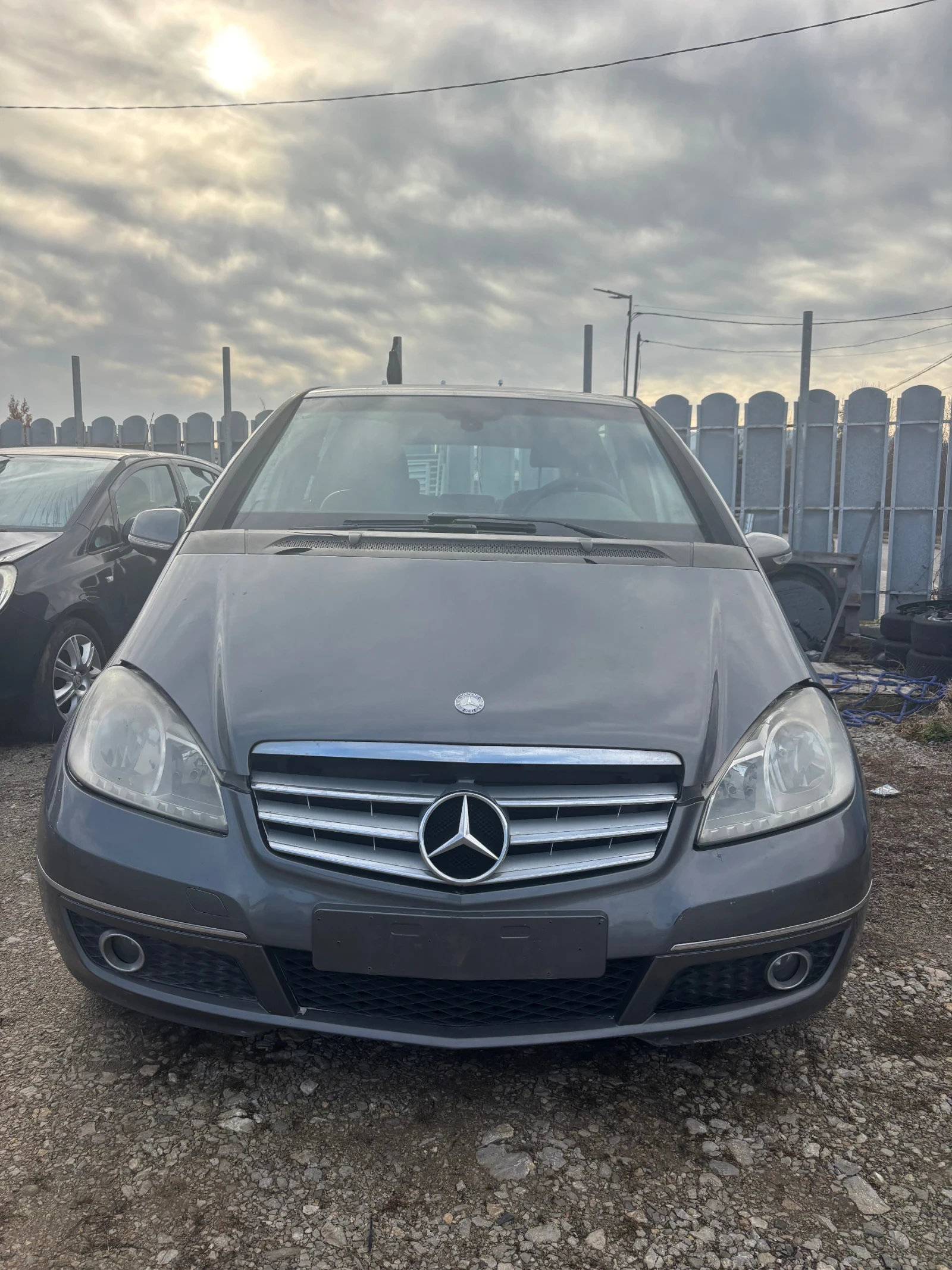 Mercedes-Benz A 180, снимка 1