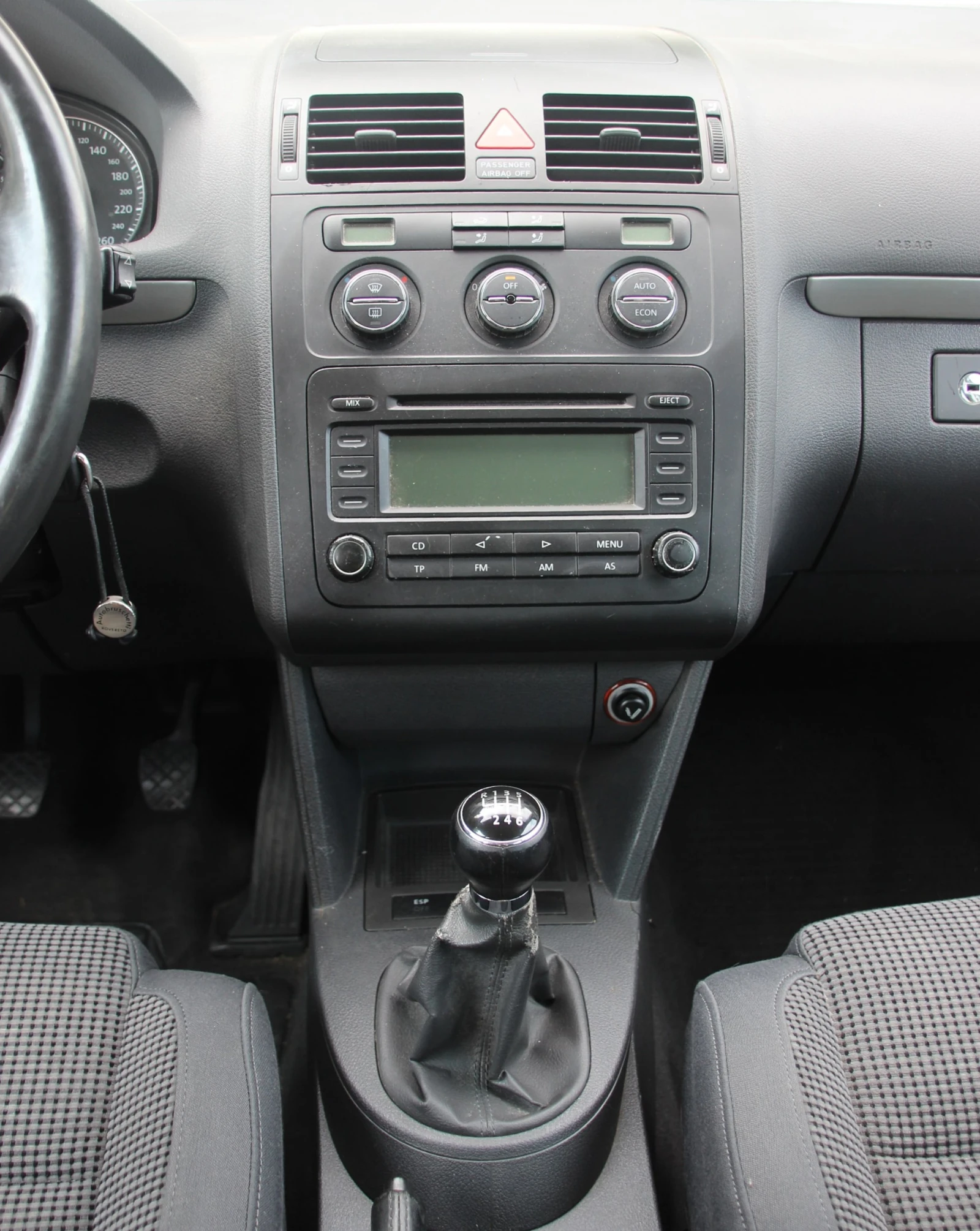 VW Touran 2.0 TDI   7 МЕСТА   - изображение 10
