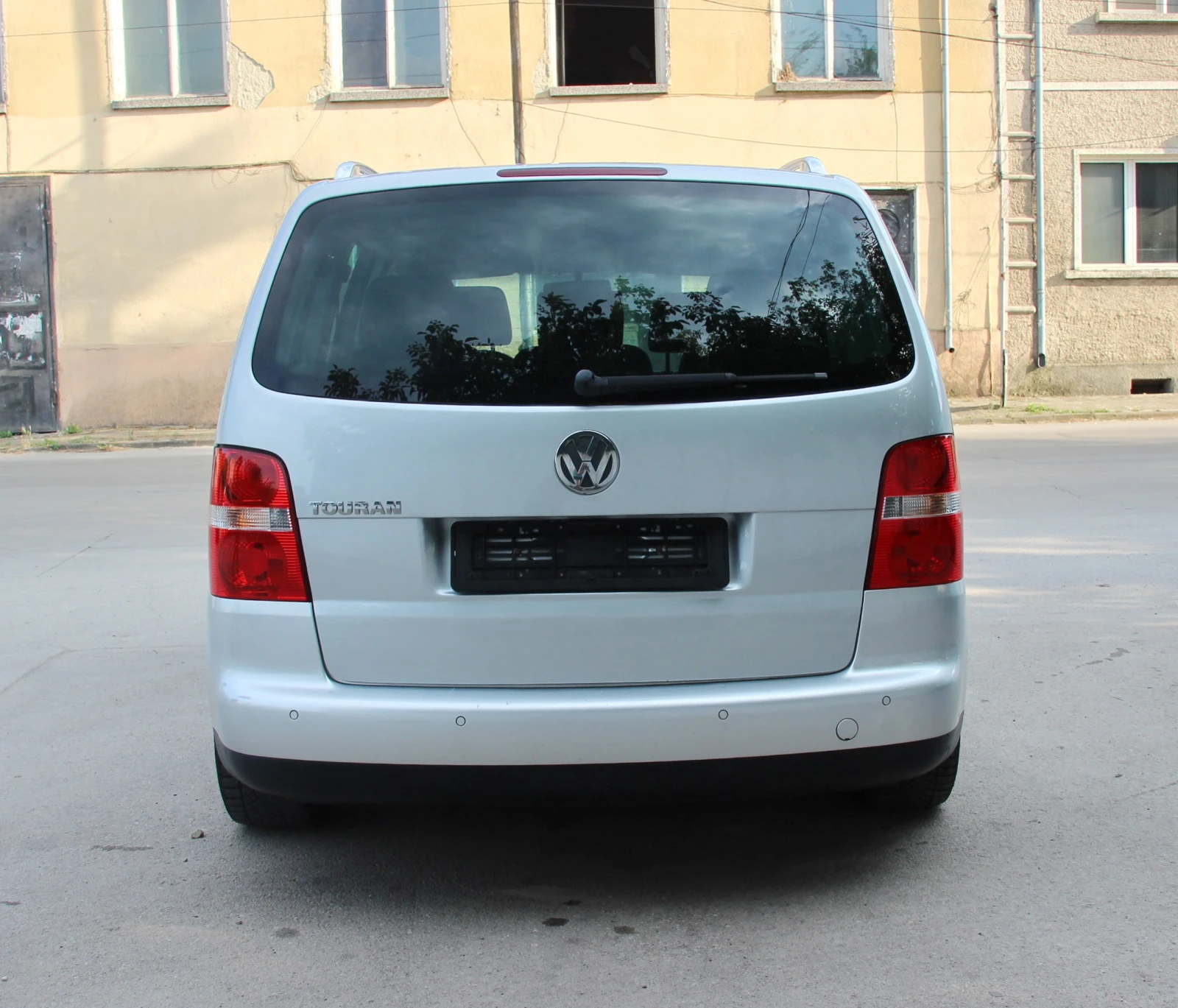 VW Touran 2.0 TDI   7 МЕСТА   - изображение 5