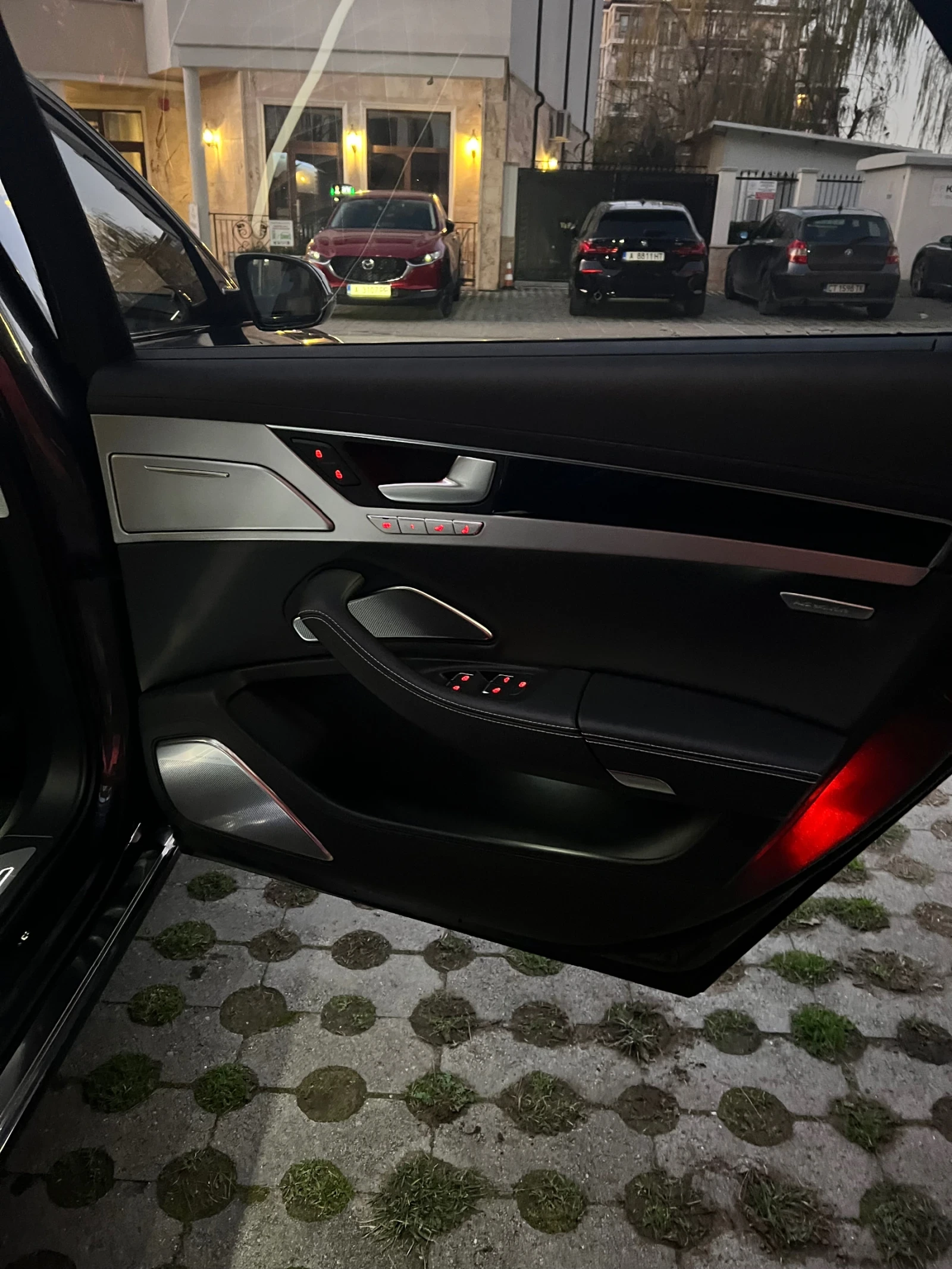 Audi A8 Exclusive  | Mobile.bg � ����������� 12