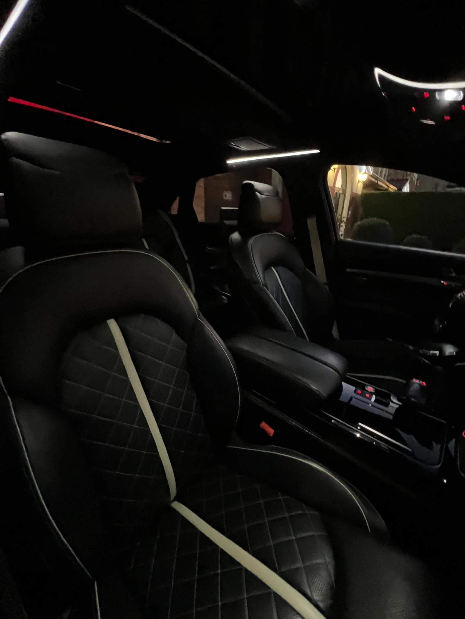 Audi A8 Exclusive  - изображение 10